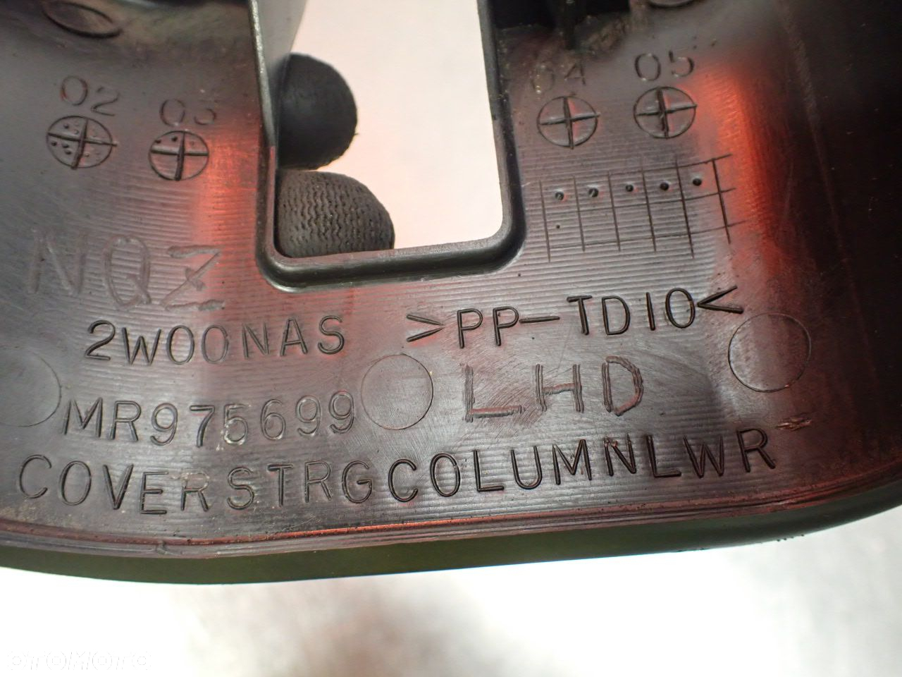 OBUDOWA KOLUMNY KIEROWNICZEJ MITSUBISHI OUTLANDER I MR975699 - 6