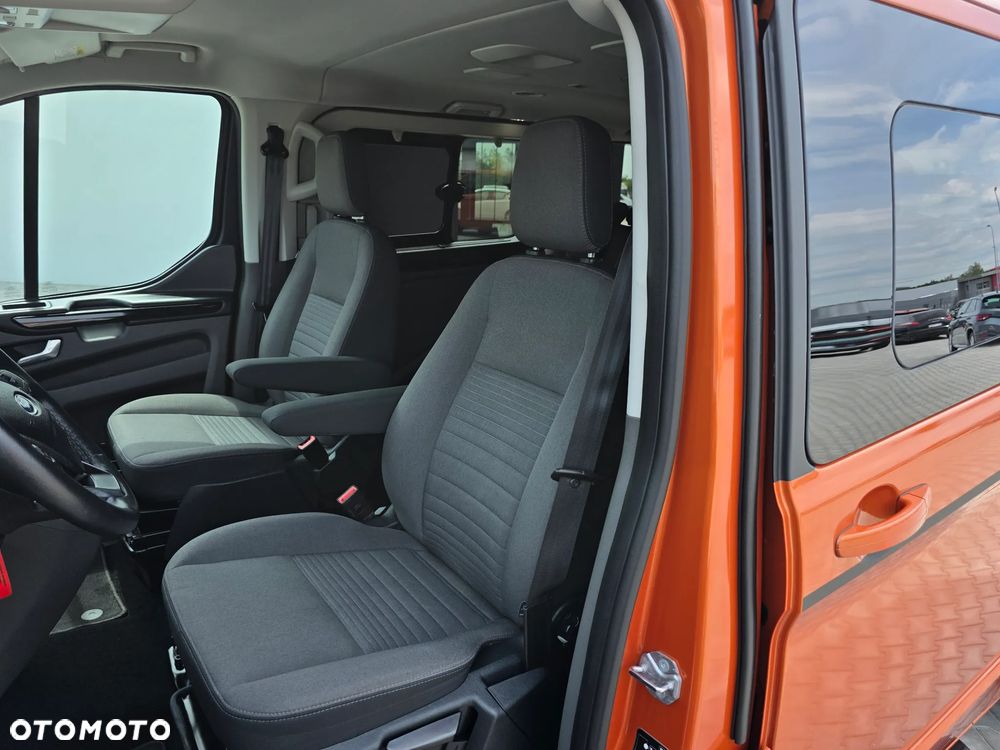 Ford Tourneo Custom 2.0 TDCi L2 Titanium SelectShift - 25