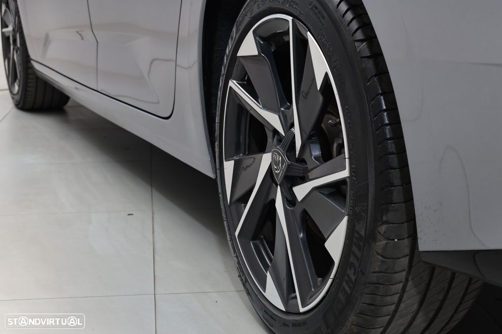 Peugeot 308 SW 1.2 PureTech Allure EAT8 - 14