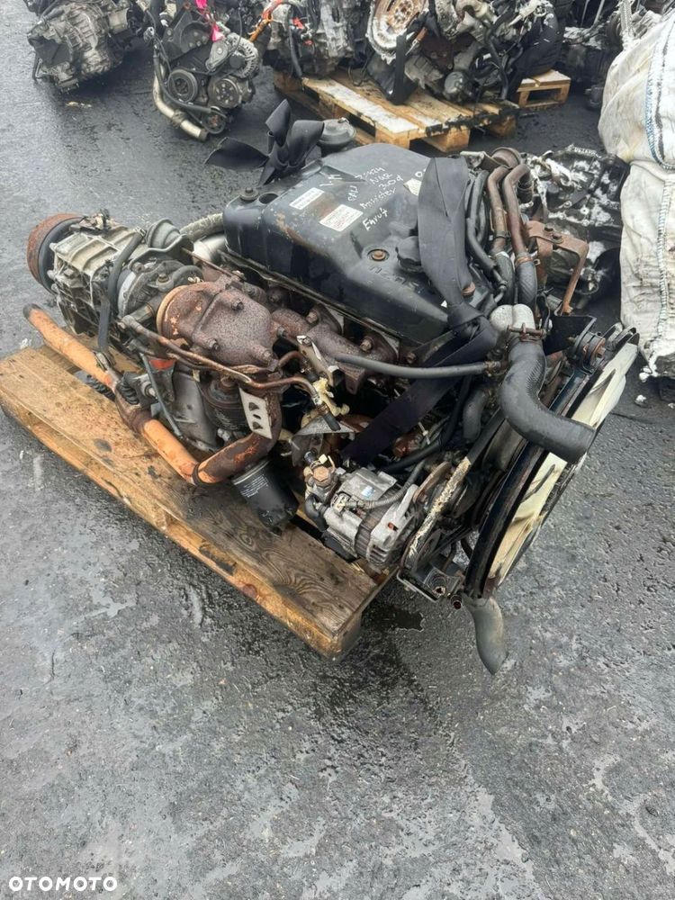 Silnik KOMPLETNY Isuzu Grafter NQR NPR 2.8 td E3 2005 4JB1 Zwykła Pompa - 2