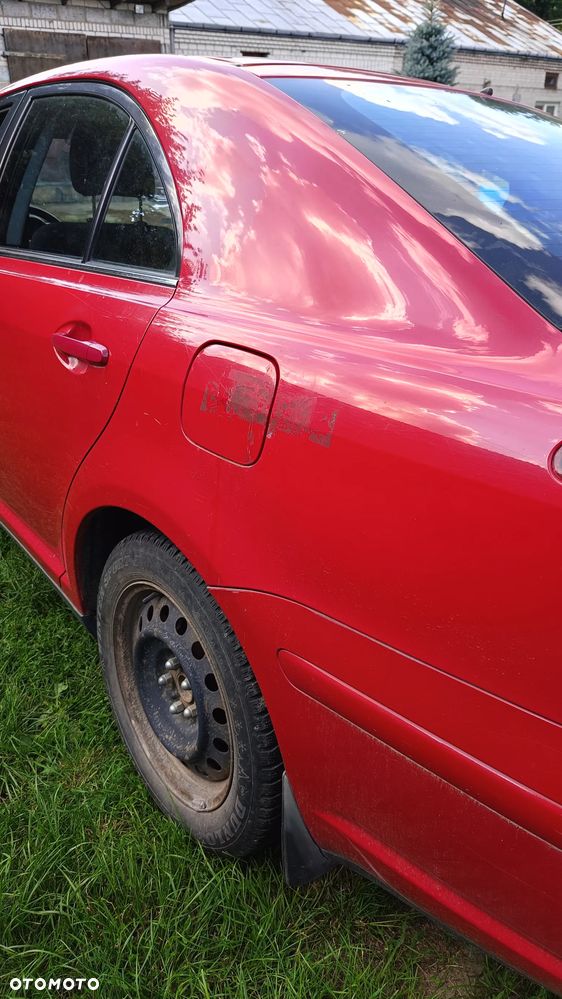 Toyota Avensis - 6