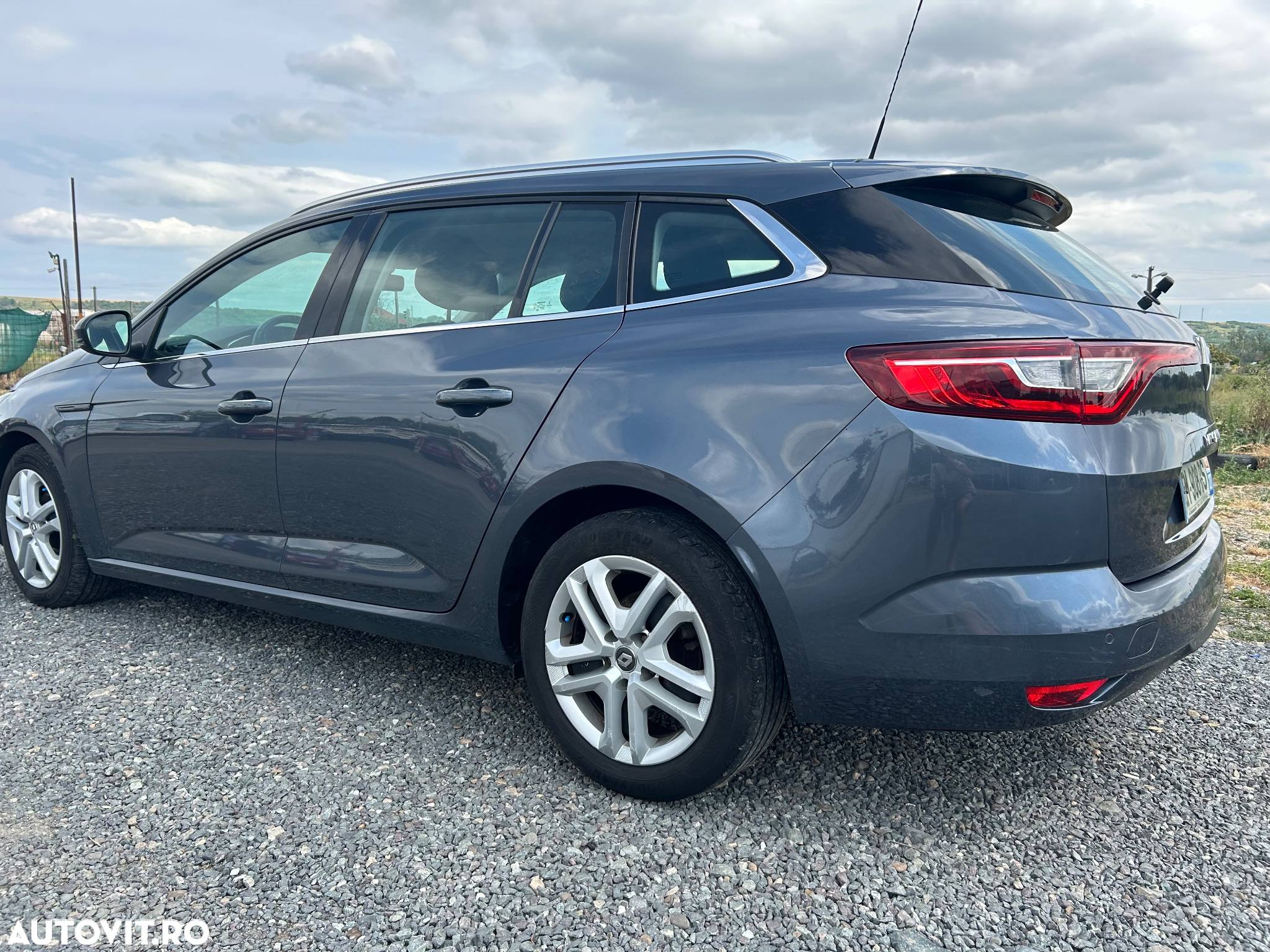 Renault Megane ENERGY dCi 110 EDC BUSINESS - 8