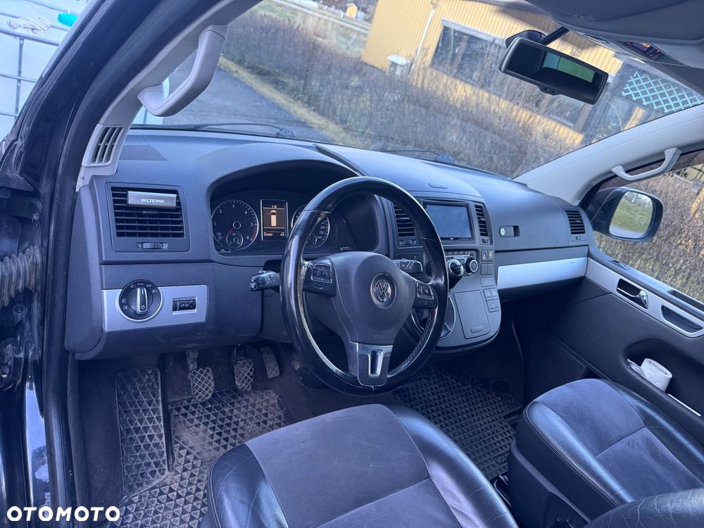 Volkswagen Multivan - 8