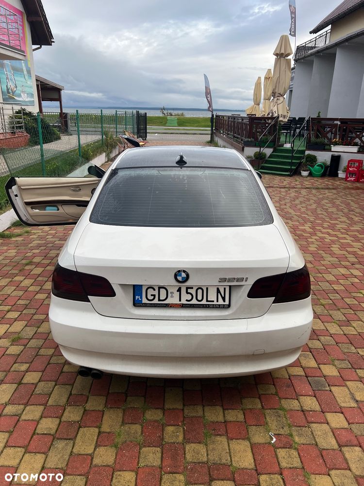 BMW 3 Series 2008 photo 3