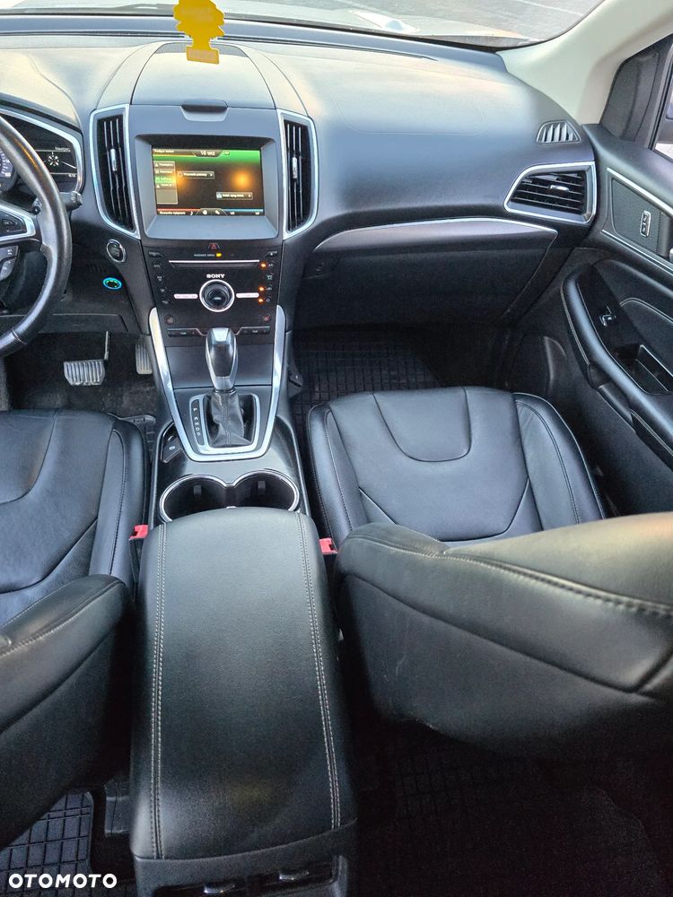 Ford Edge - 15
