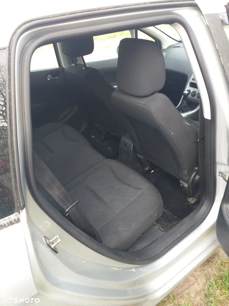 Peugeot 308 - 5