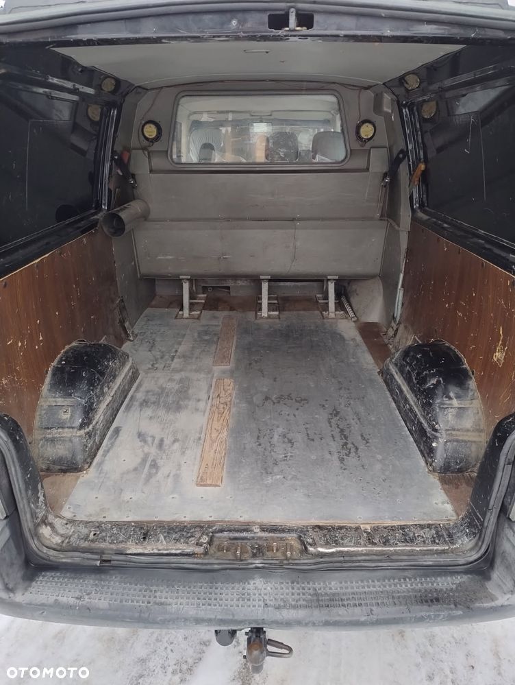 Volkswagen Transporter - 13