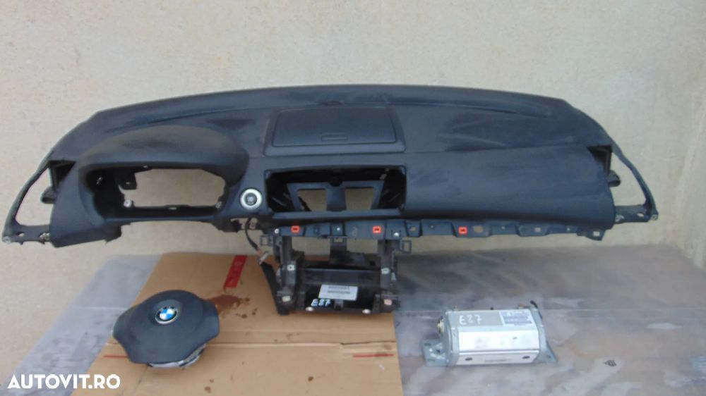 Plansa Bord cu airbag volan-pasager BMW Seria 1 E87/E81 2.0 diesel an 2004-2010 - 2