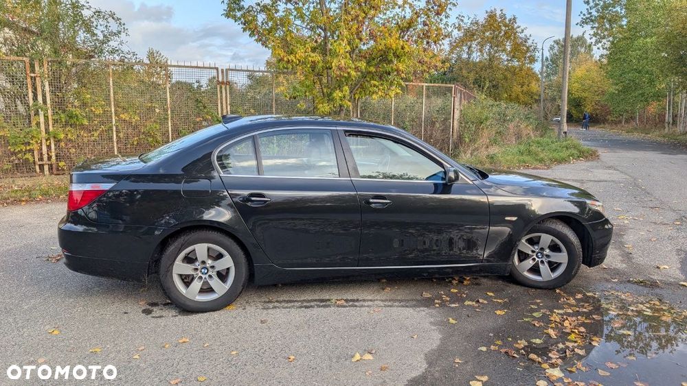 BMW Seria 5 525d - 5
