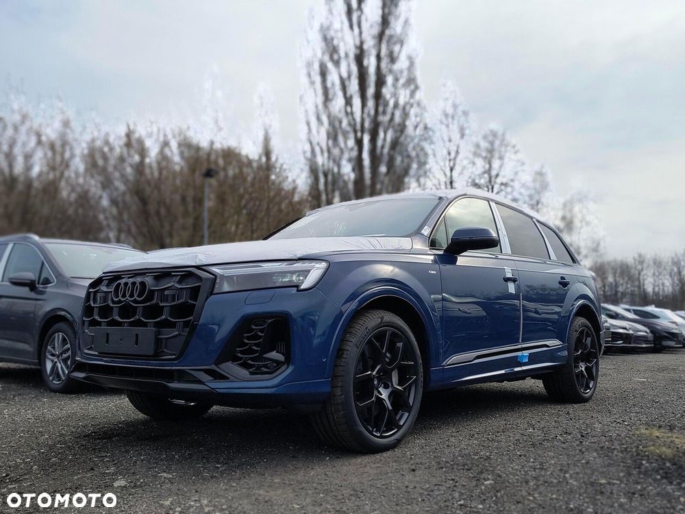 Audi Q7 - 1
