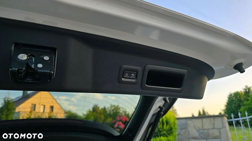 Mazda CX-30 SKYACTIV-X 2.0 M-Hybrid AWD SELECTION - 23