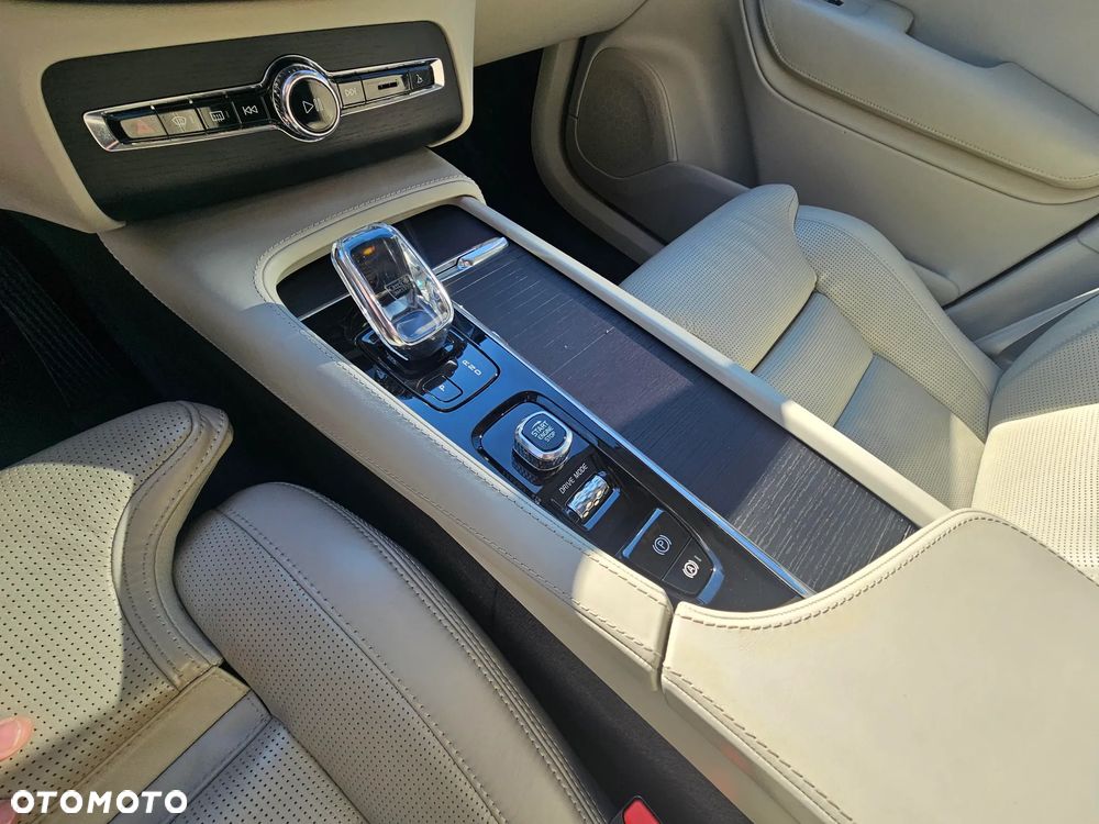 Volvo XC 90 B5 D AWD Inscription 7os - 13