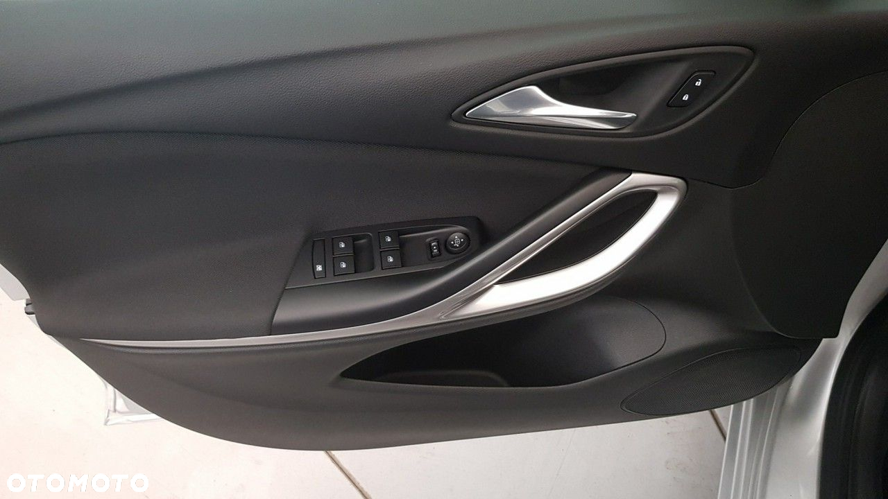 Opel Astra - 25
