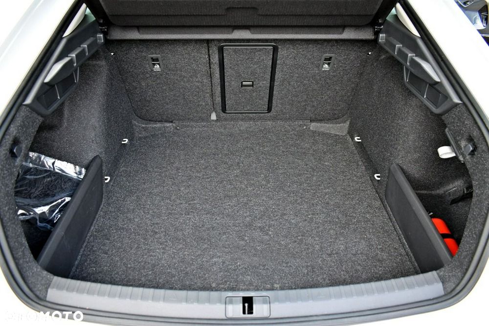 Skoda Octavia 1.5 TSI Selection - 25