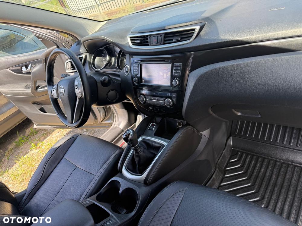Nissan Qashqai - 16