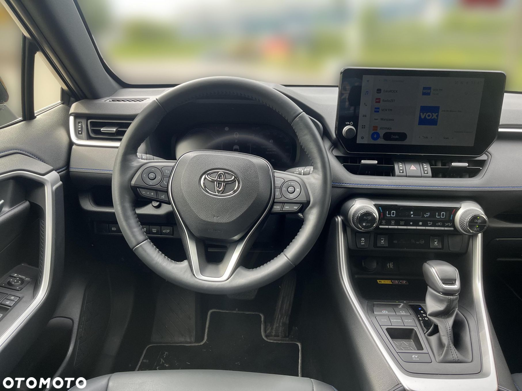Toyota RAV4 - 12