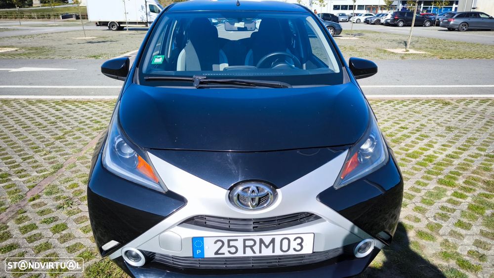 Toyota Aygo 1.0 X-Cite - 2