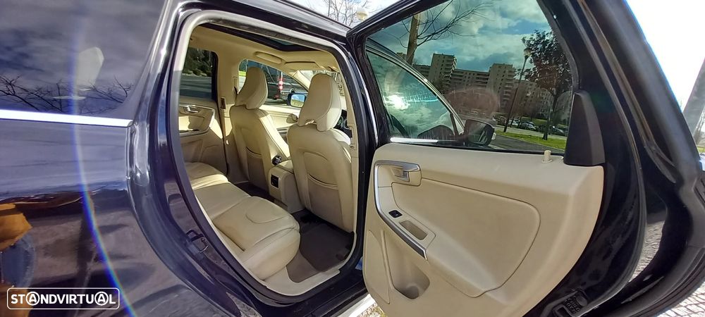 Volvo XC 60 2.0 D3 Drive Momentum - 9