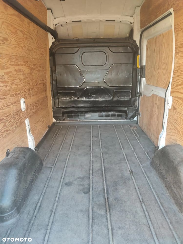 Ford Transit - 15