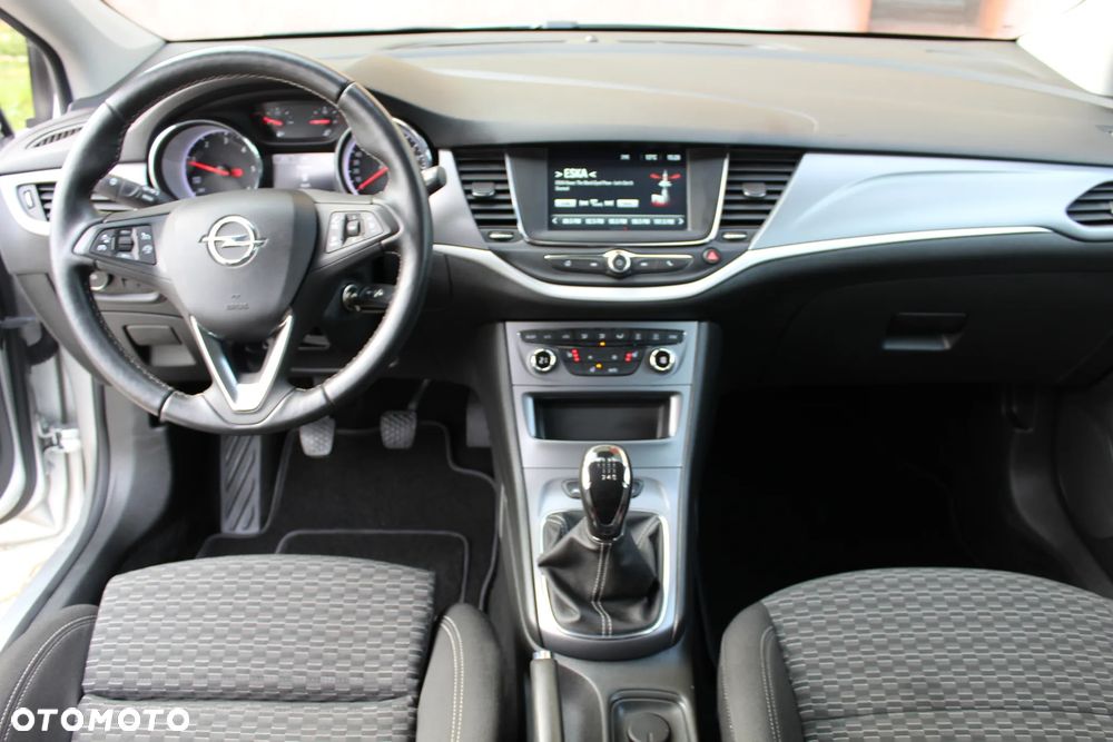 Opel Astra - 25