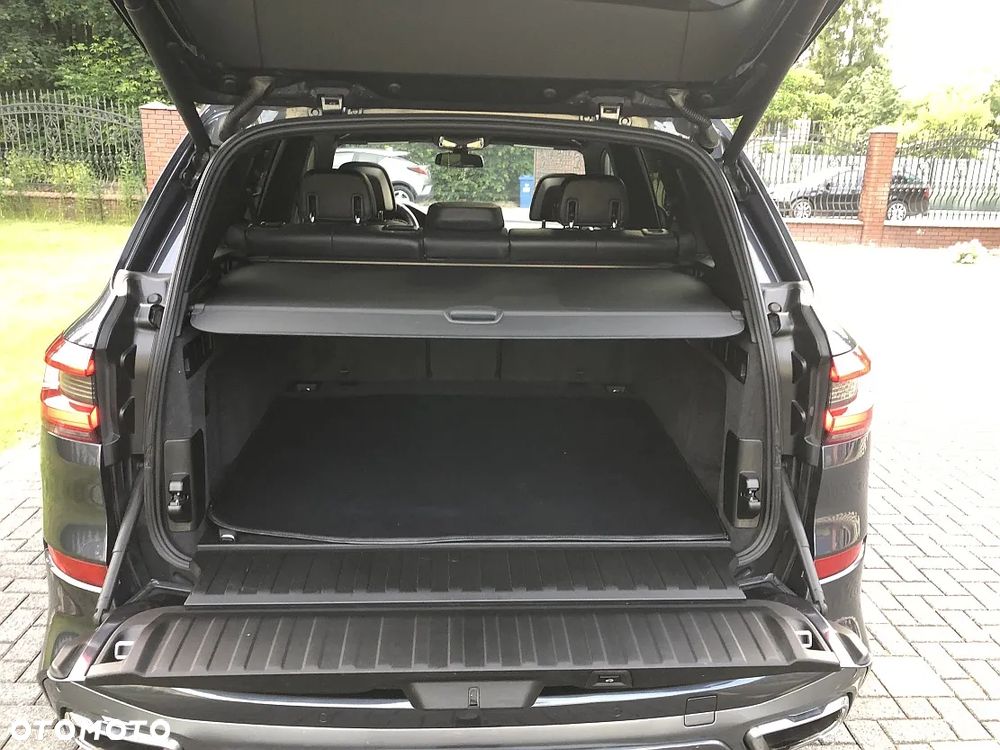 BMW X5 xDrive50i - 33