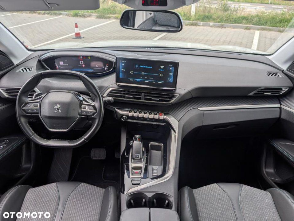 Peugeot 5008 - 31