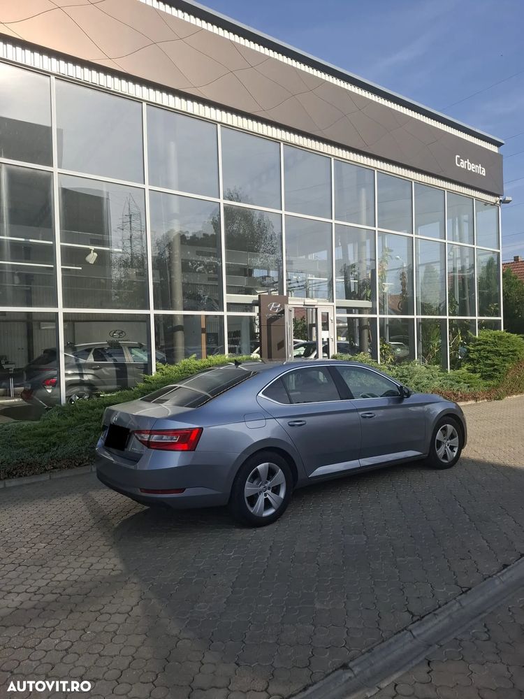 Skoda Superb 2.0 TDI DSG Style - 14