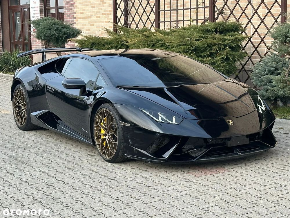 Lamborghini Huracan - 1