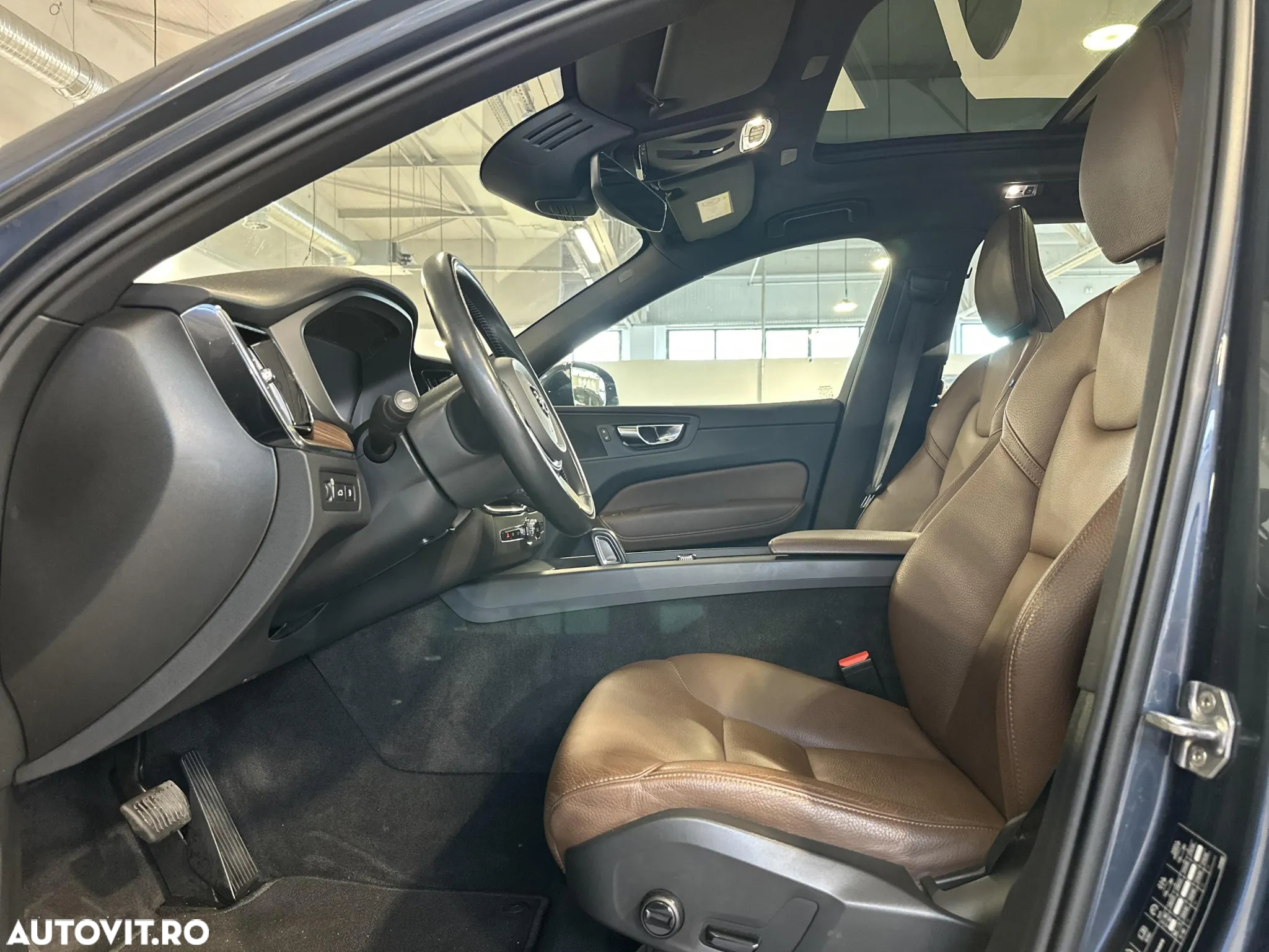 Volvo XC 60 - 24