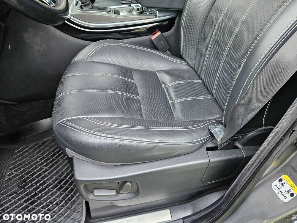 Land Rover Range Rover Sport - 16