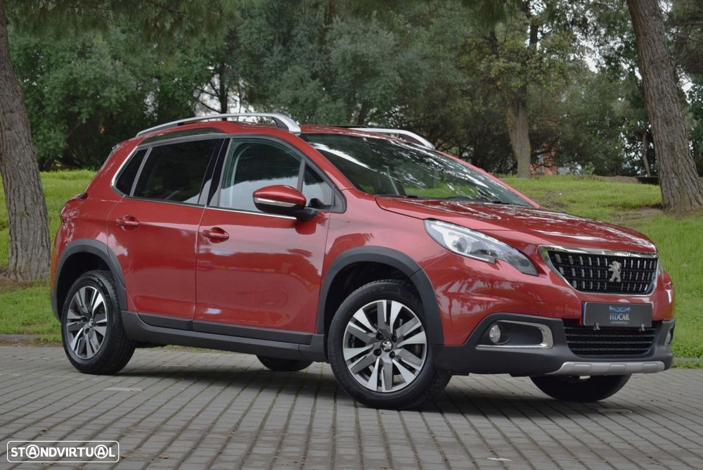 Peugeot 2008 1.2 PureTech Allure EAT6 - 3