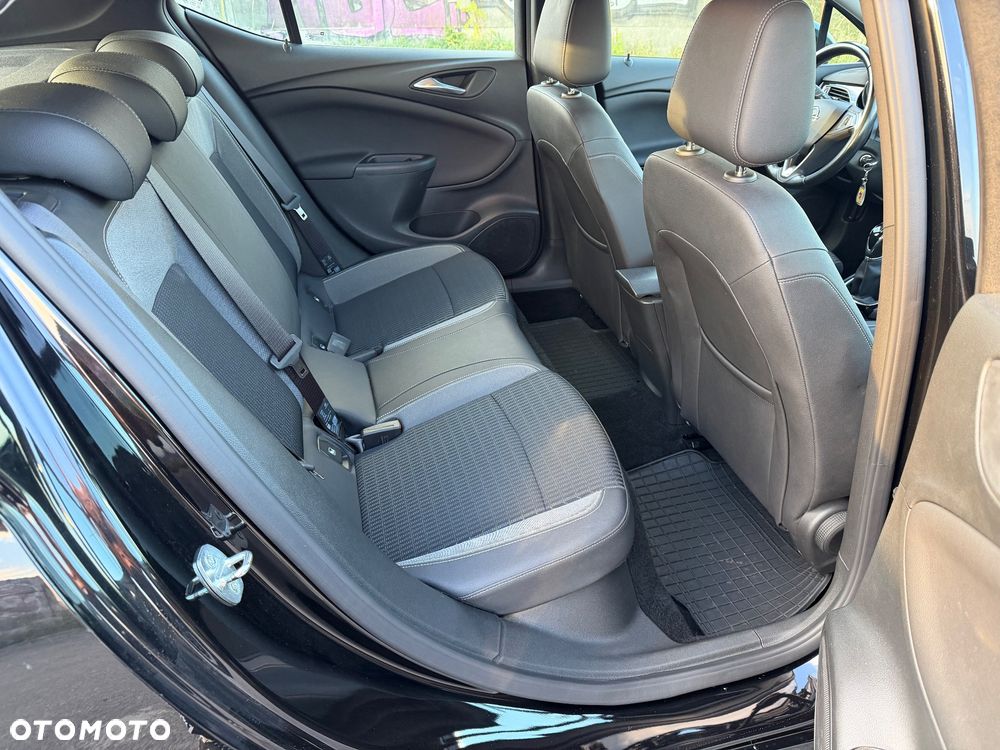 Opel Astra 1.2 T Elegance S&S - 22