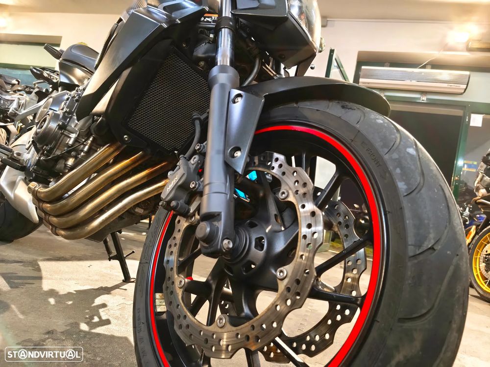 Honda CB 650 F naked - 11
