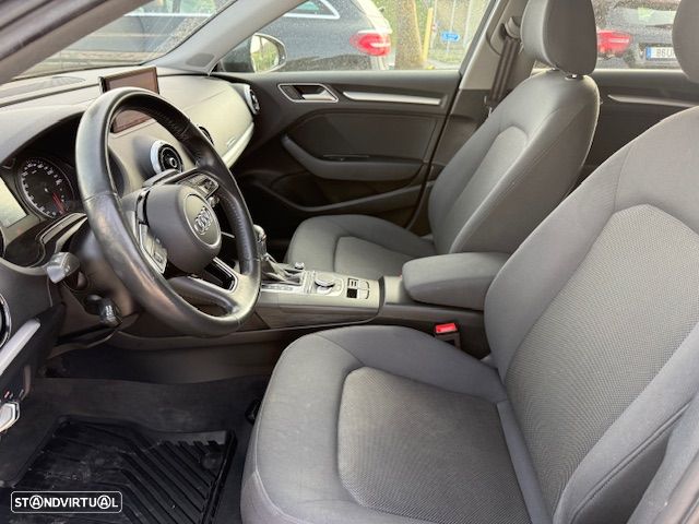 Audi A3 1.6 TDI S tronic design - 23