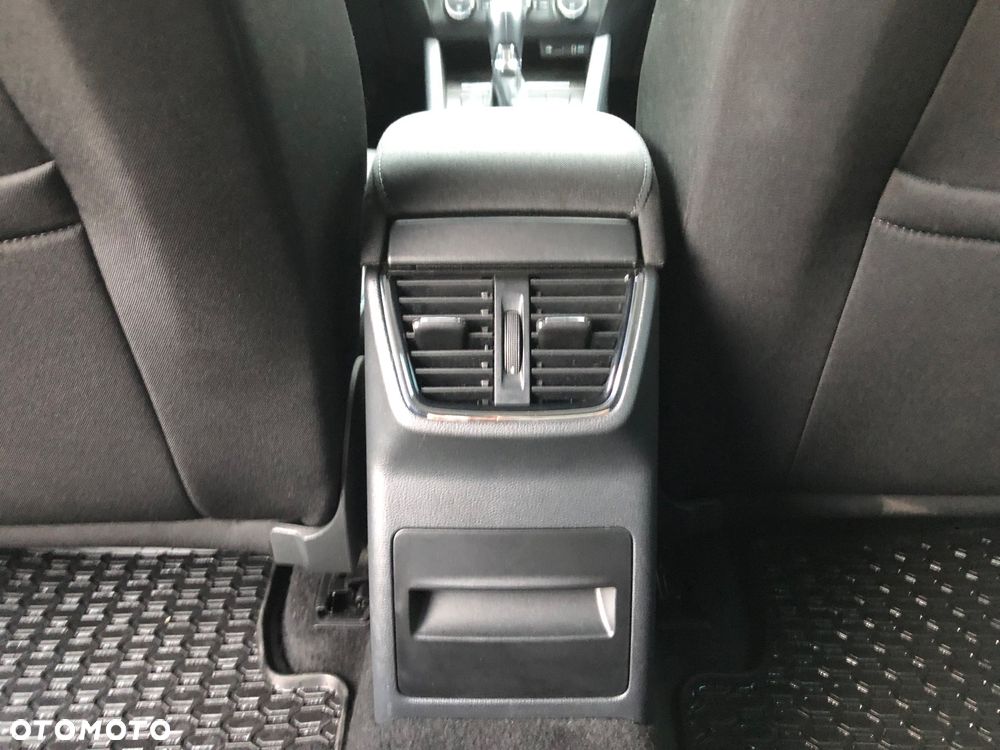 Skoda Octavia 1.4 TSI Joy DSG - 22