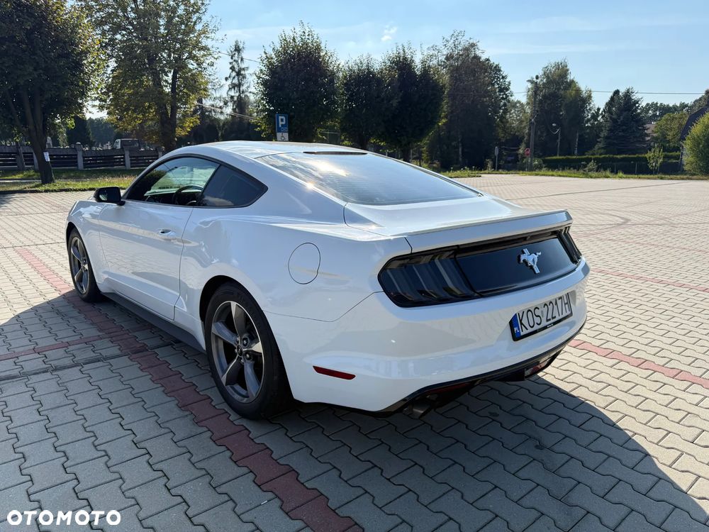 Ford Mustang 3.7 V6 Premium - 2