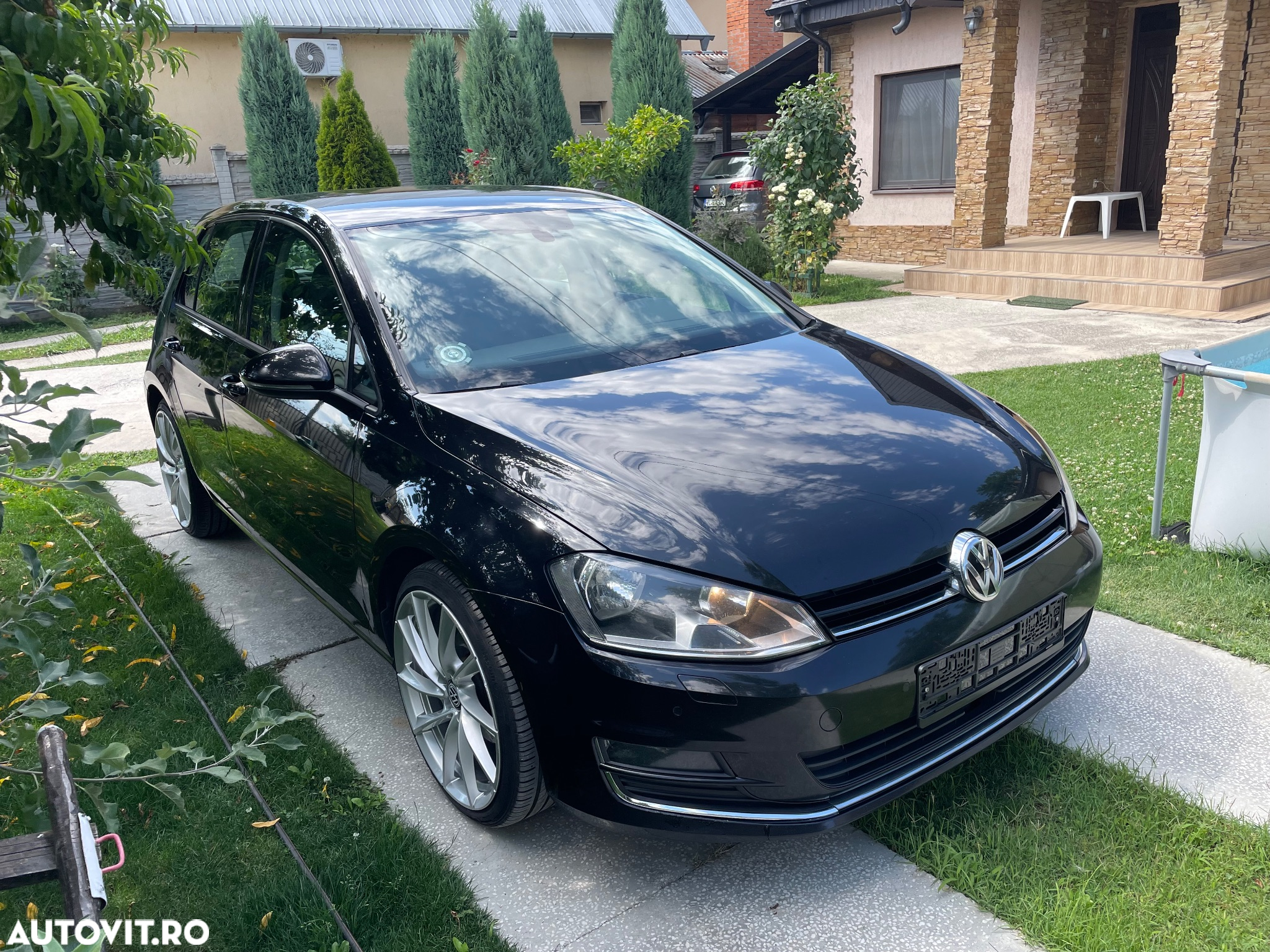 Volkswagen Golf - 14