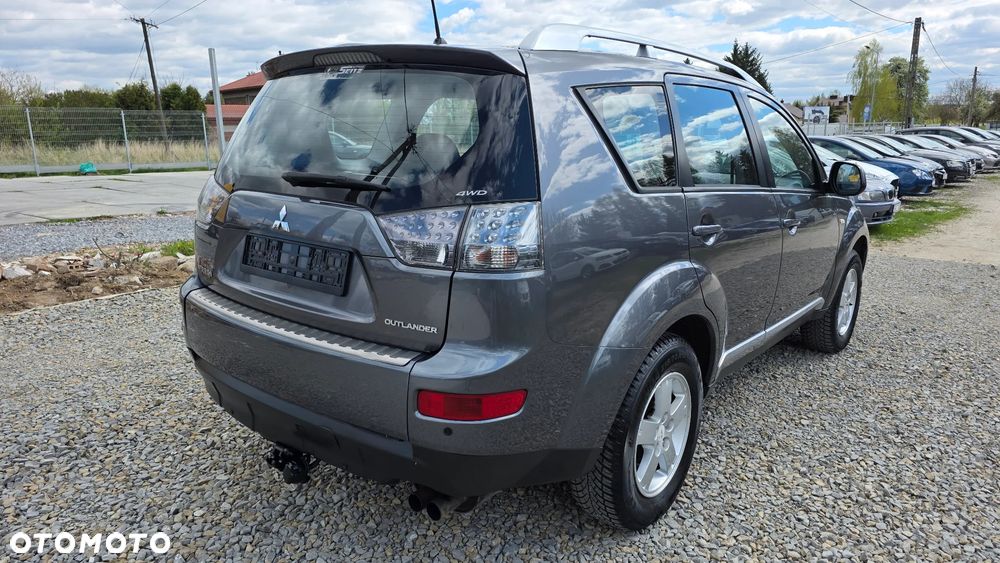 Mitsubishi Outlander 2.0 DI-D 4WD Inform - 6