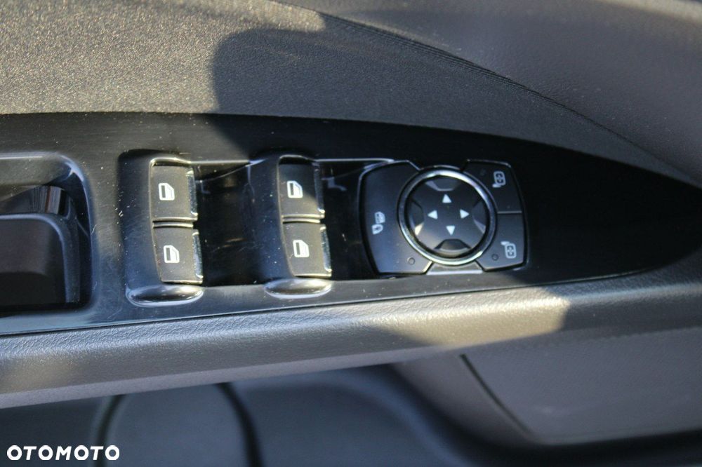 Ford Mondeo - 20