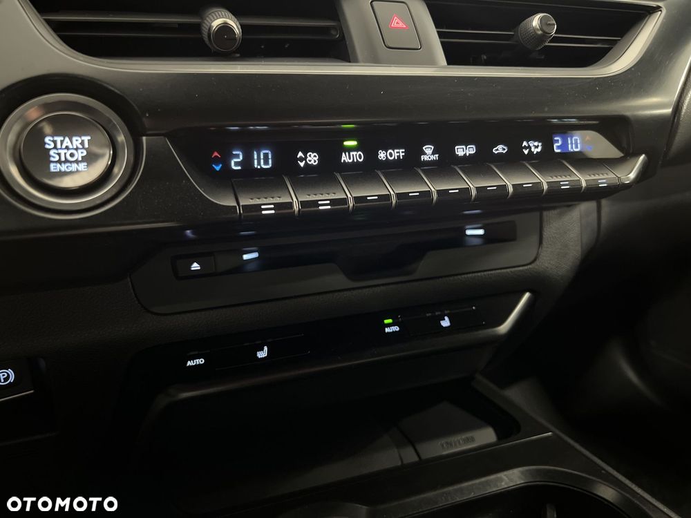 Lexus UX 200 GPF Business Edition 2WD - 27