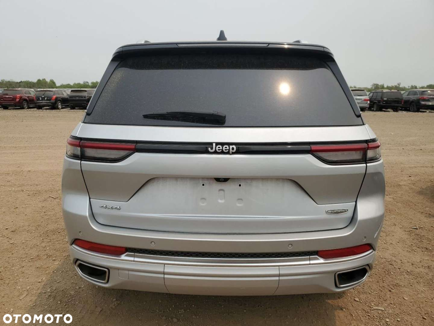 Jeep Grand Cherokee - 11
