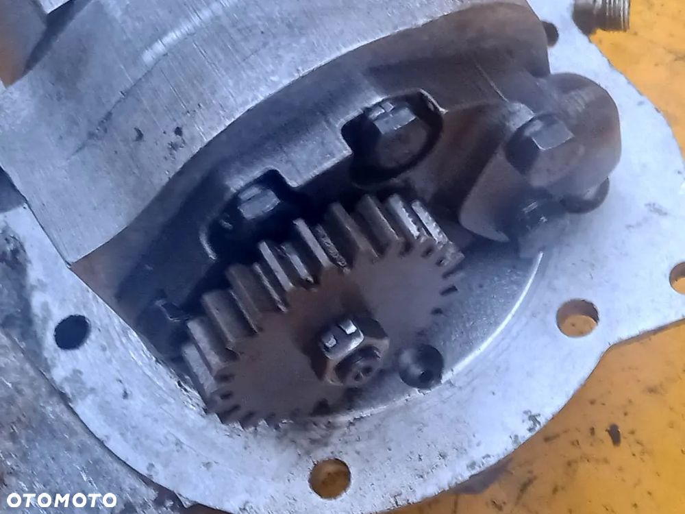 Pompa hydrauliczna tandem New Holland 6640 - 4