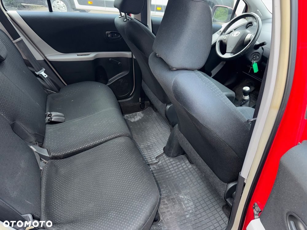 Toyota Yaris 1.3 VVT-i Sol - 13