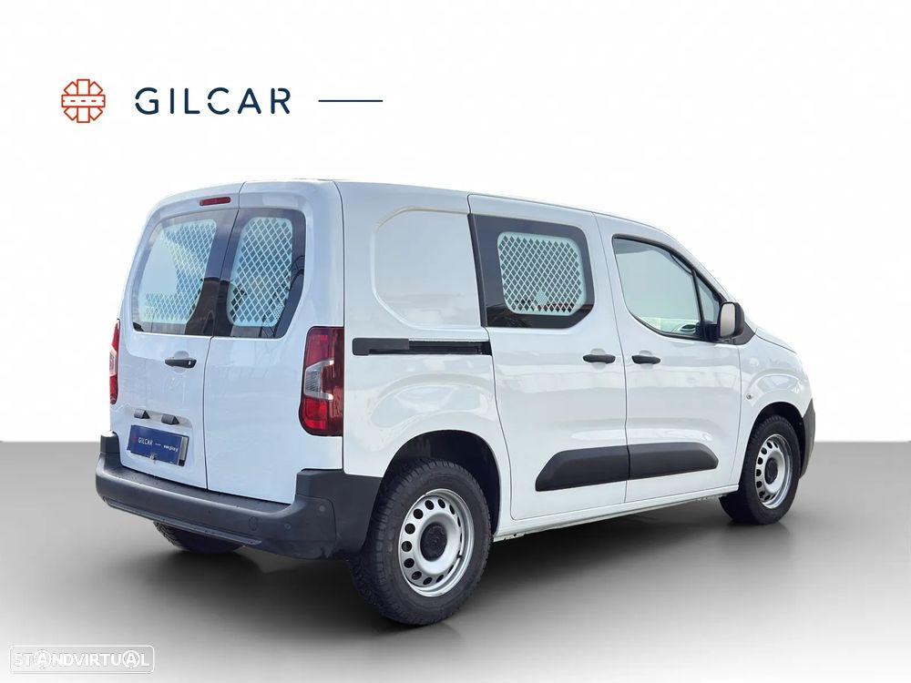 Citroën Berlingo 1.2 PureTech 130cv EAT8 - 7