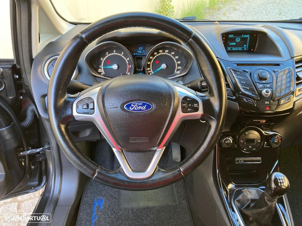 Ford Fiesta 1.0 S&S Titanium - 11