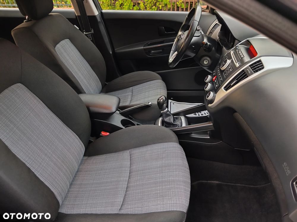 Kia Ceed 1.4 CVVT LX Basis - 36
