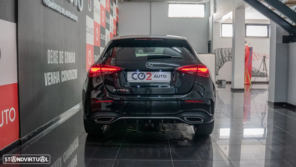 Mercedes-Benz A 250 e AMG Line - 5