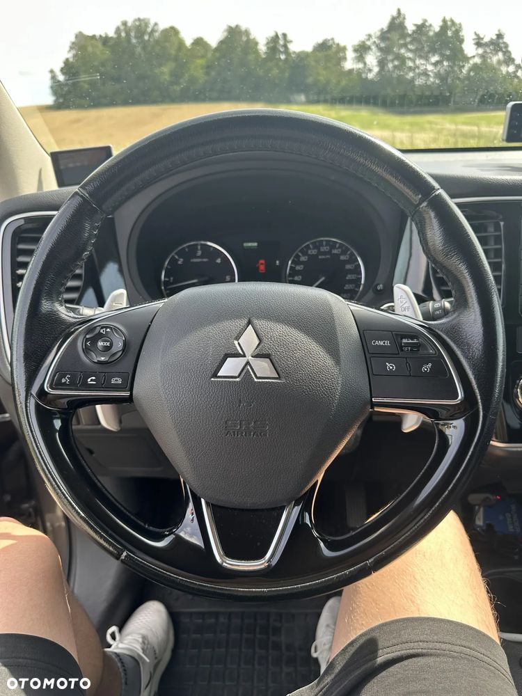 Mitsubishi Outlander 2.2 DID Instyle Navi 4WD - 15