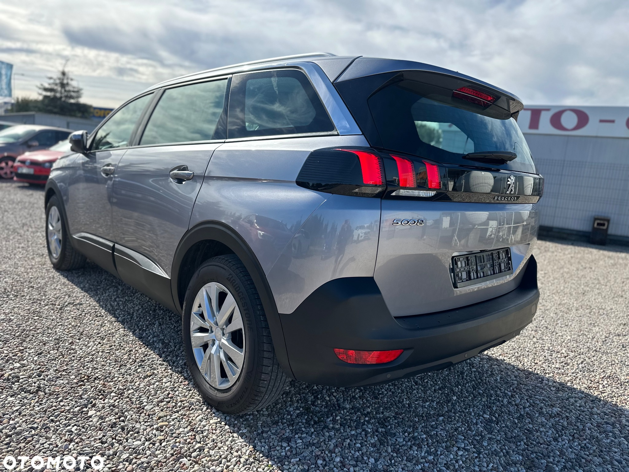 Peugeot 5008 1.6 BlueHDI Allure S&S EAT6 - 3