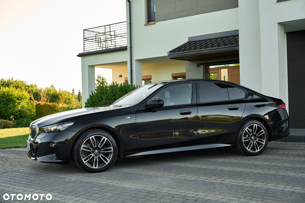 BMW Seria 5 520i mHEV M Sport sport - 12